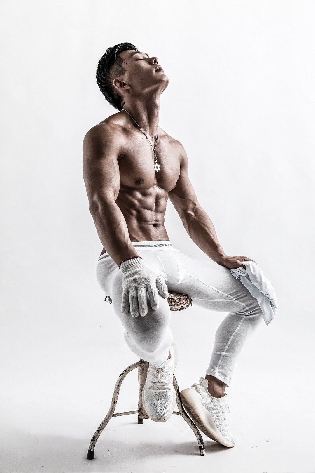 国产肌肉帅哥健身运动员男模李灿-火山哥 中国 肌肉宝宝