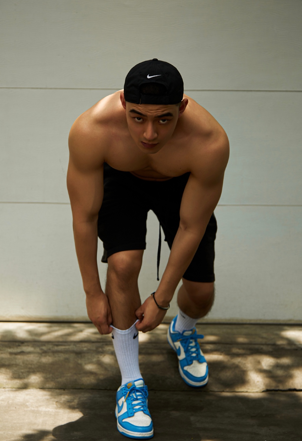 坐地铁被偷拍的香港街头健身肌肉帅哥姜庭峰 | 男嗨之家